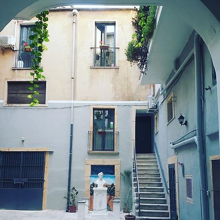 Mizzica Bed And Breakfast คาตาเนีย ภายนอก รูปภาพ