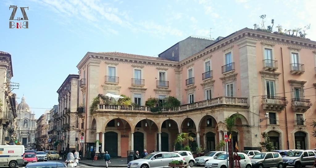 Mizzica Bed And Breakfast คาตาเนีย ภายนอก รูปภาพ